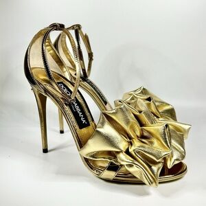Dolce & Gabbana Gold Heels